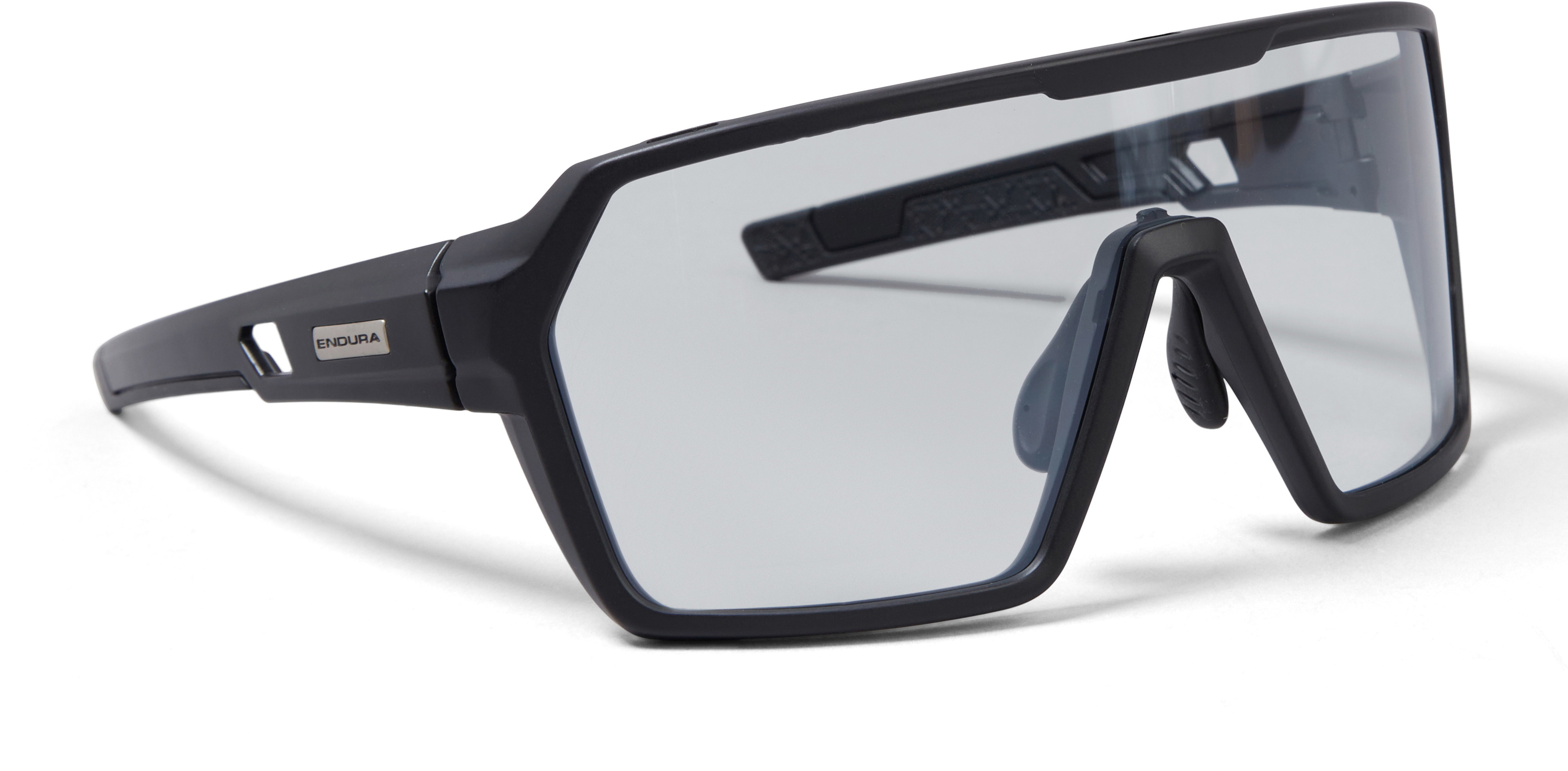 Endura SingleTrack Glasses Photochromic - Matt Black    5056578403090