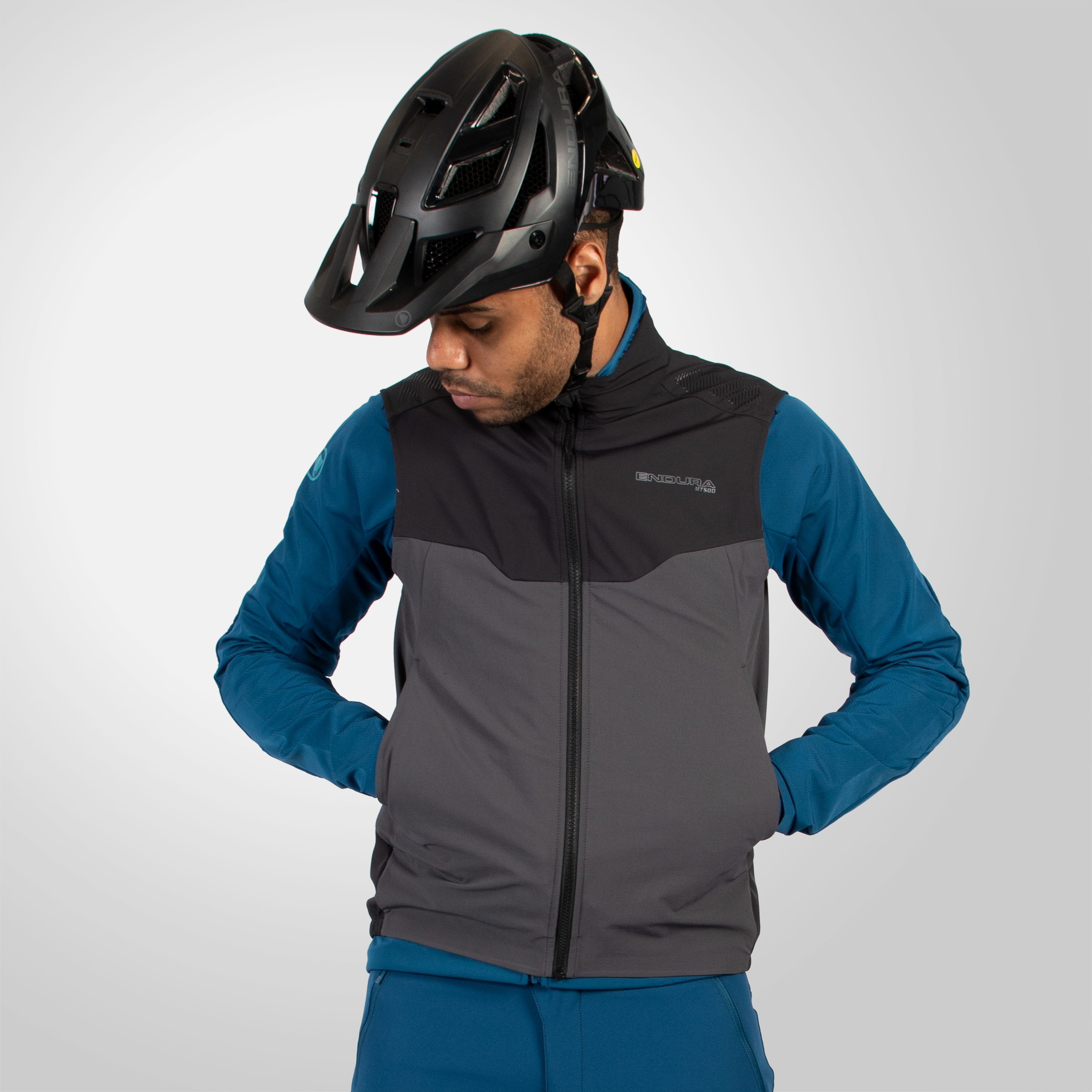 Endura MT500 Spray Gilet - Sort på tilbud!