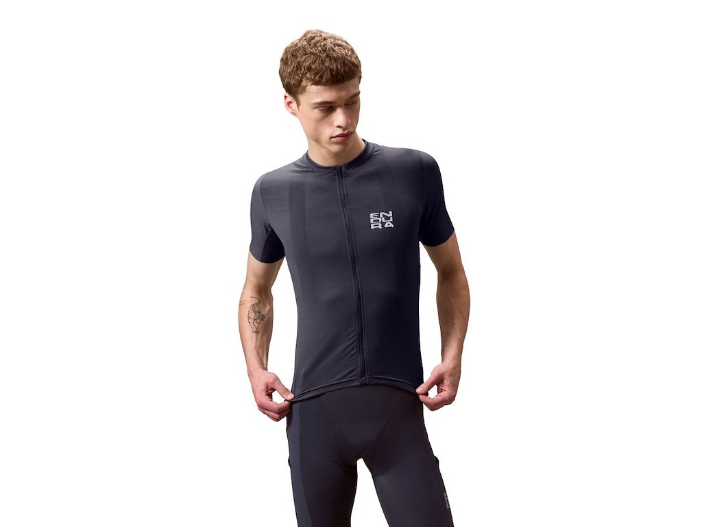 Endura Alltrack Ride Jersey - Cykeltrøje - Korte ærmer - Herre - Carbon Grey - Str. L