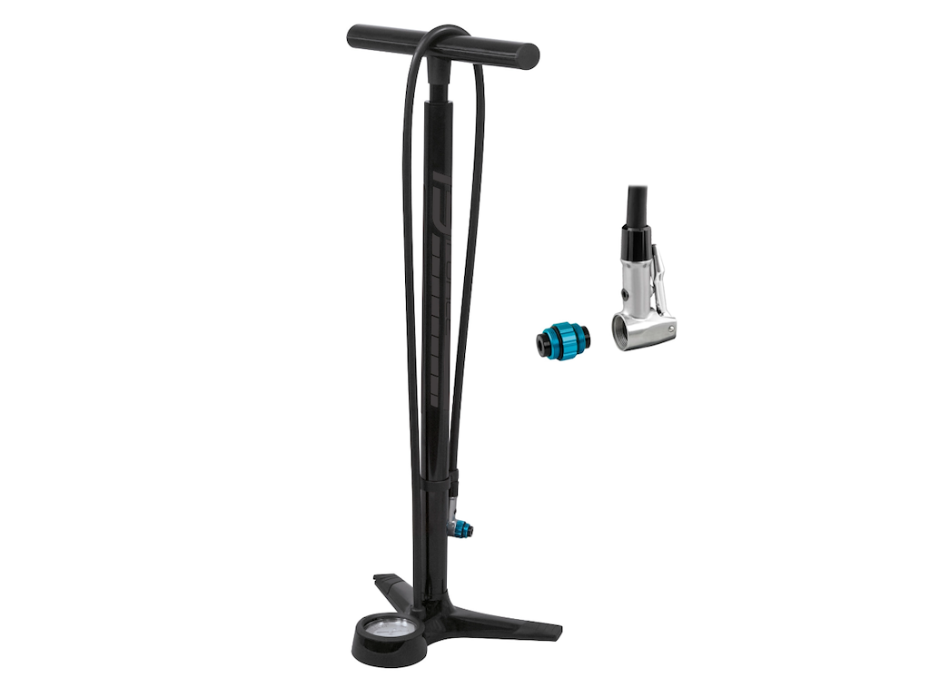 FORCE Workshop Fodpumpe - Med Manometer - 16,5 Bar / 240 PSI - Sort