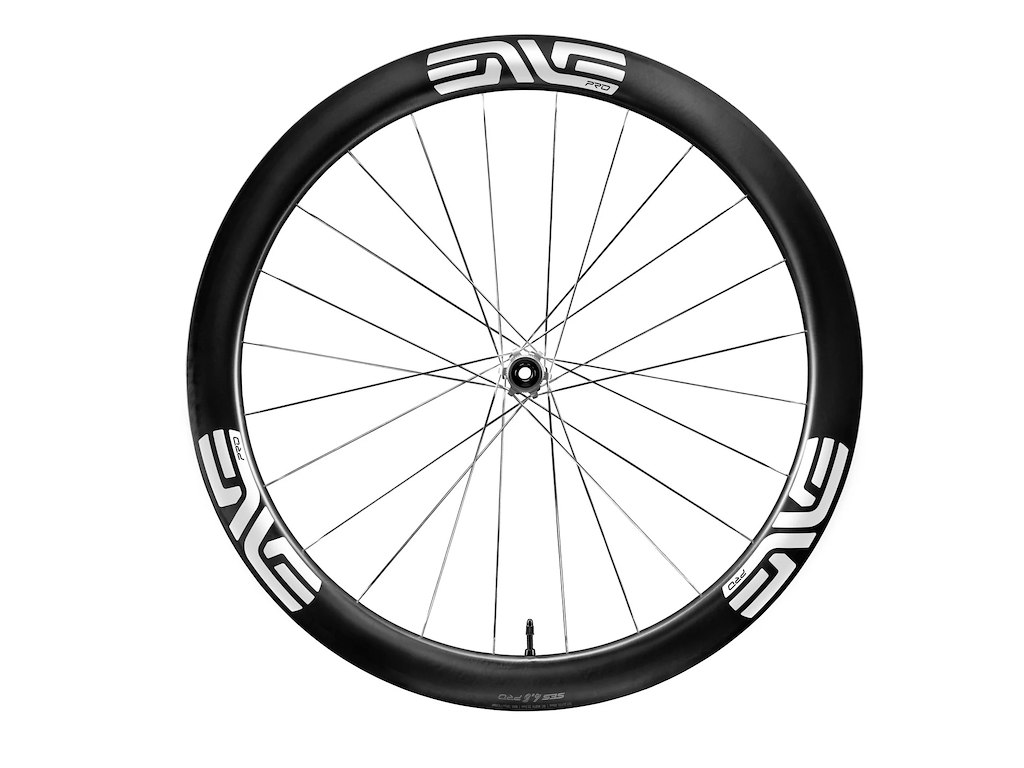ENVE SES 4.5 Pro forhjul Race 700c Center Lock disc og E-Thru 12 x 100mm med hvide stickers